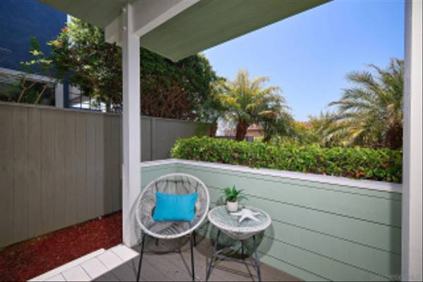 Cardiff, CA 92007,2012 Cambridge Ave.