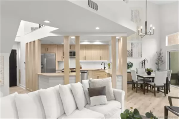 Carlsbad, CA 92009,1963 Swallow Lane