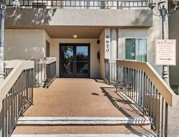 6650 Amherst St #5B, San Diego, CA 92115