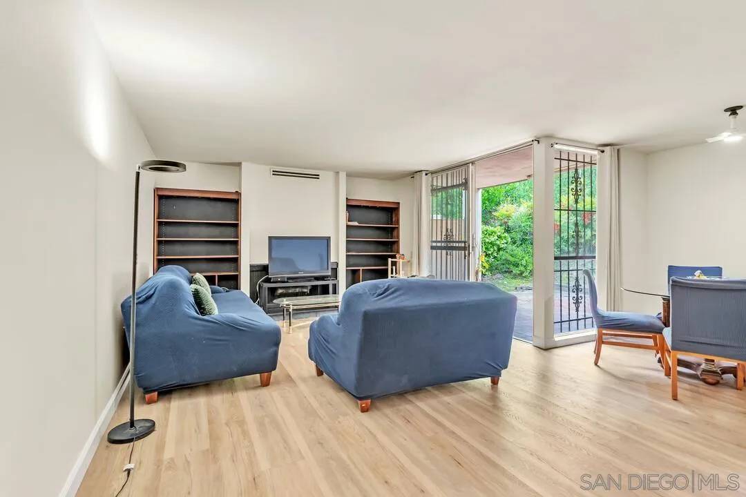 San Diego, CA 92115,4839 Collwood Blvd #A