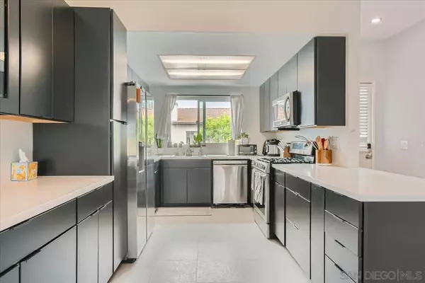 Santee, CA 92071,9840 Shirley Gardens Dr #8