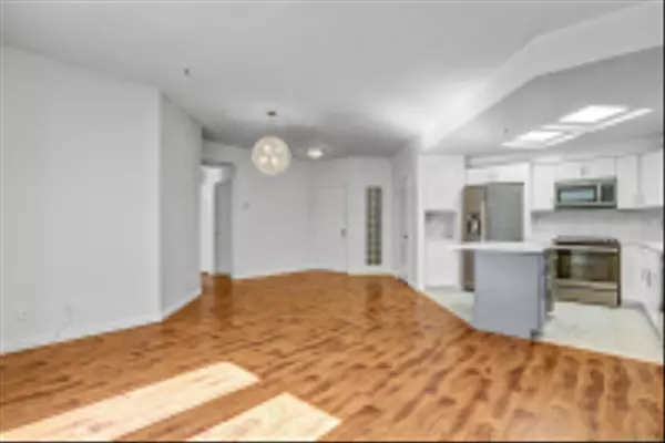 655 Columbia St #311, San Diego, CA 92101