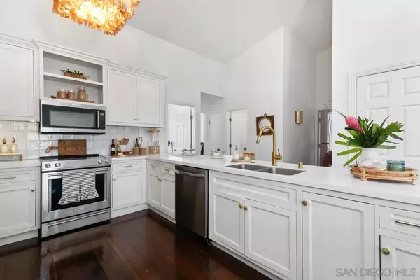 Carlsbad, CA 92008,832 Kalpati Cir #H