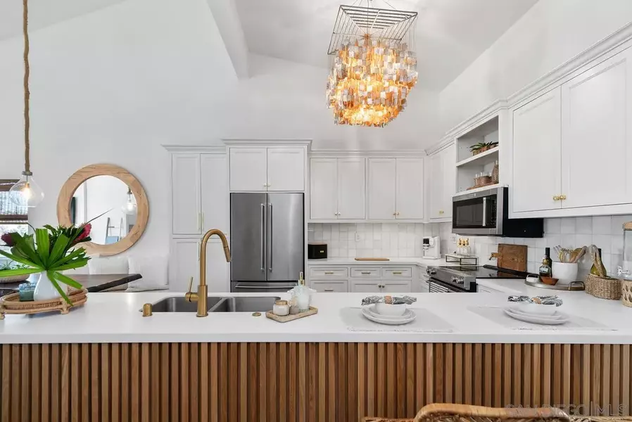 832 Kalpati Cir #H, Carlsbad, CA 92008