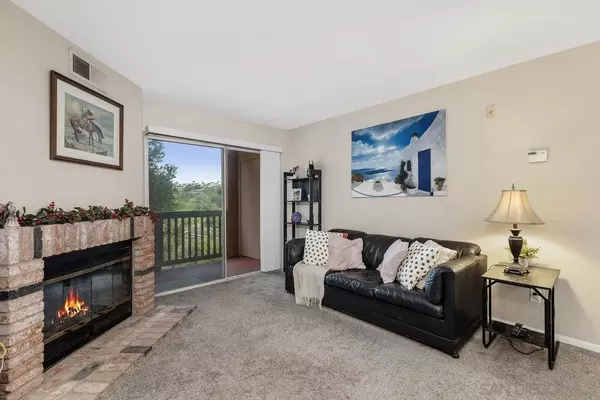 San Diego, CA 92122,7120 Shoreline Dr #2208