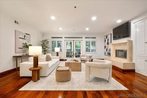 2888 Torrey Pines Rd, La Jolla, CA 92037