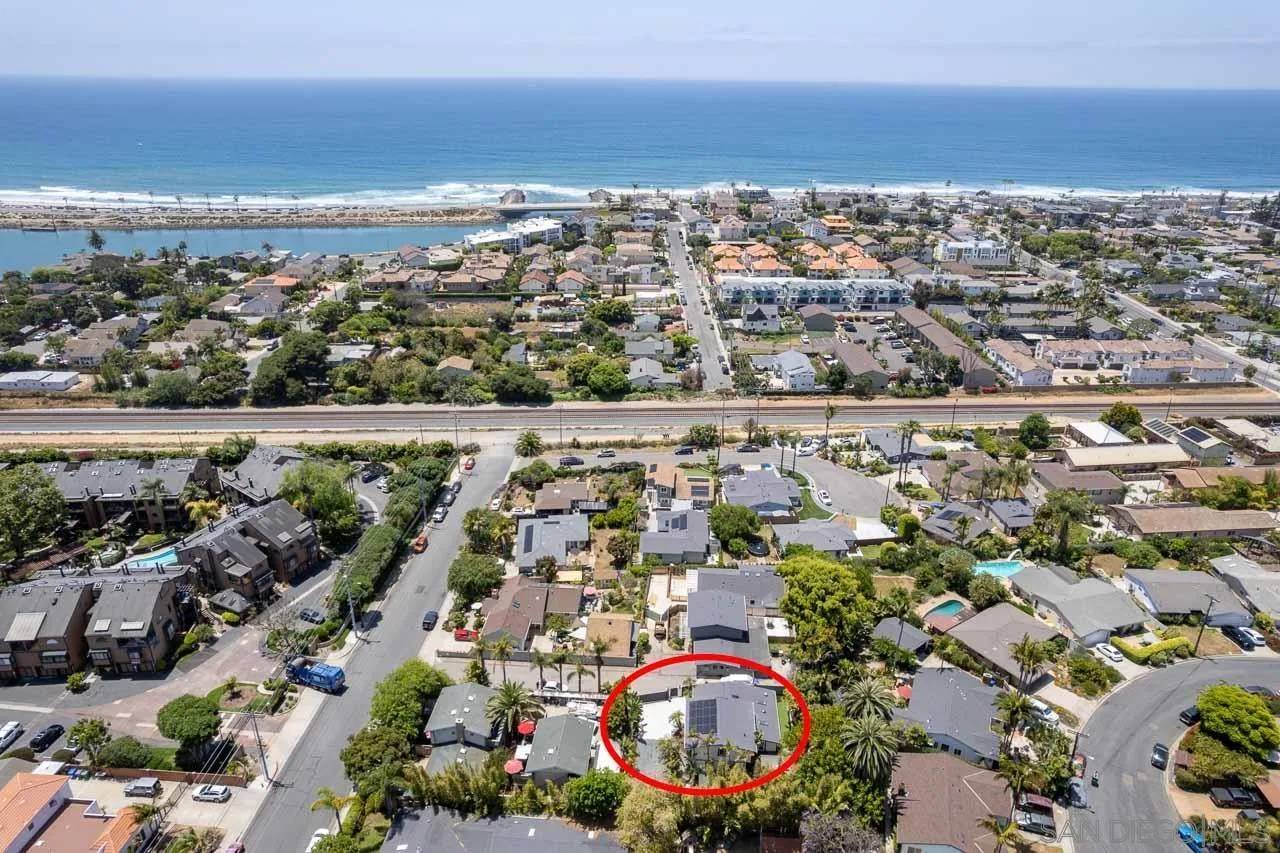 Carlsbad, CA 92008,460 Chinquapin Ave.