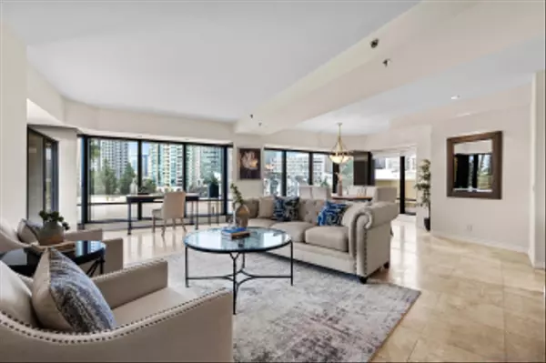 San Diego, CA 92101,100 W Harbor Dr #505