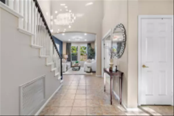 Carlsbad, CA 92009,7824 Calle Pinabete