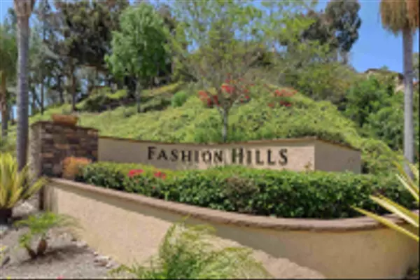San Diego, CA 92111,7247 Camino Degrazia #44