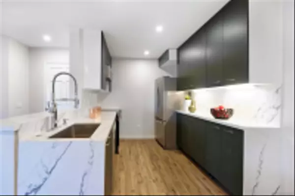 San Diego, CA 92111,7247 Camino Degrazia #44