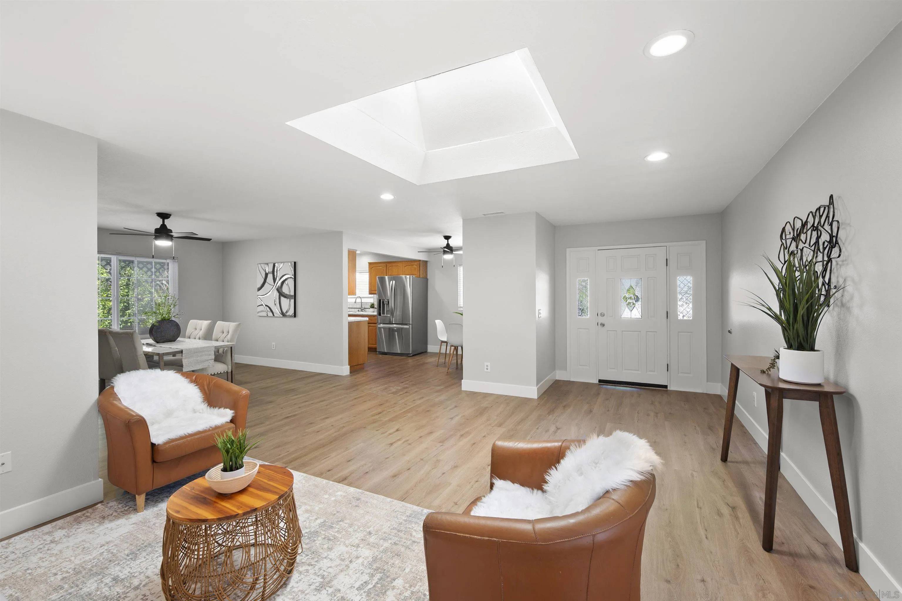 San Diego, CA 92120,5273 Lewison Pl