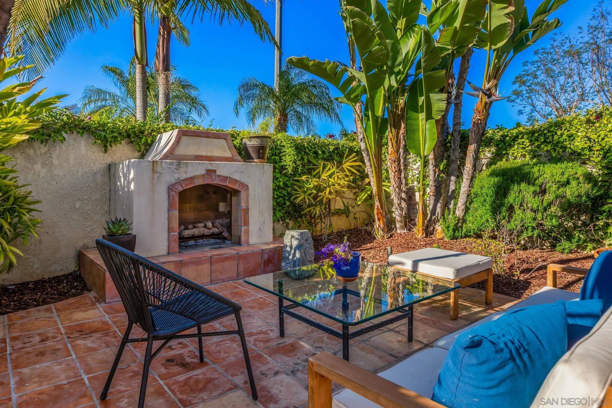 Mission Viejo, CA 92691,27126 Mariscal Ln