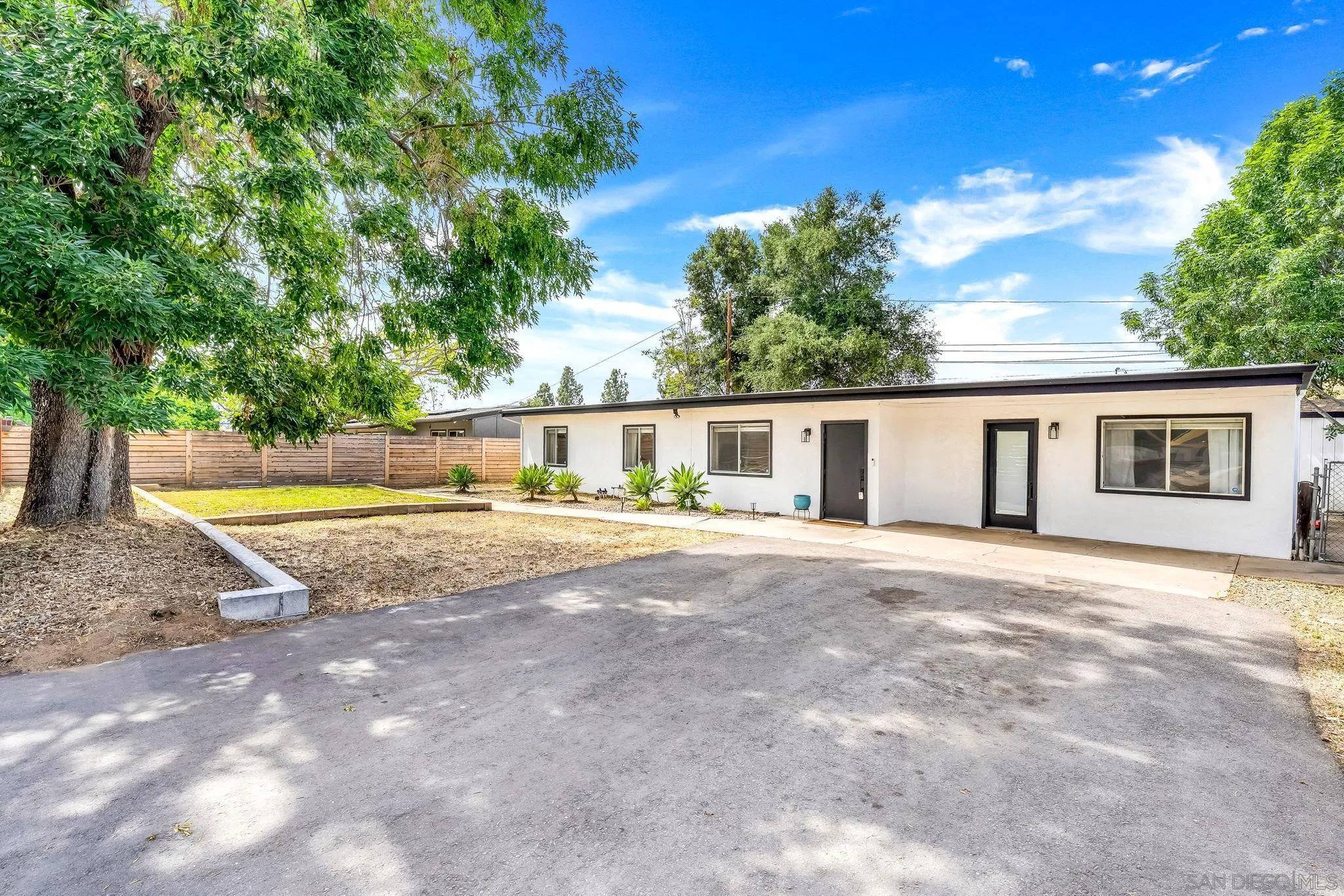 Lakeside, CA 92040,12244 Lakeshore Drive