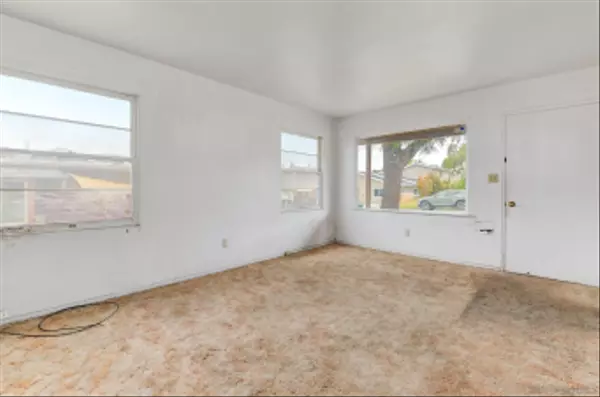 San Diego, CA 92115,3416 Egan St