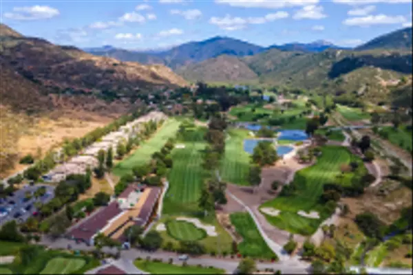 El Cajon, CA 92019,3177 Dehesa Road 14