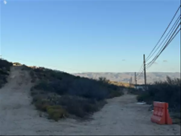 Jacumba, CA 91934,0 Old Highway 80 #7