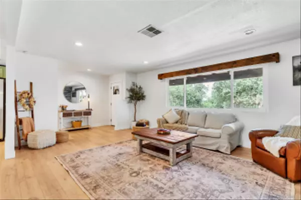 Ramona, CA 92065,16731 Highway 67