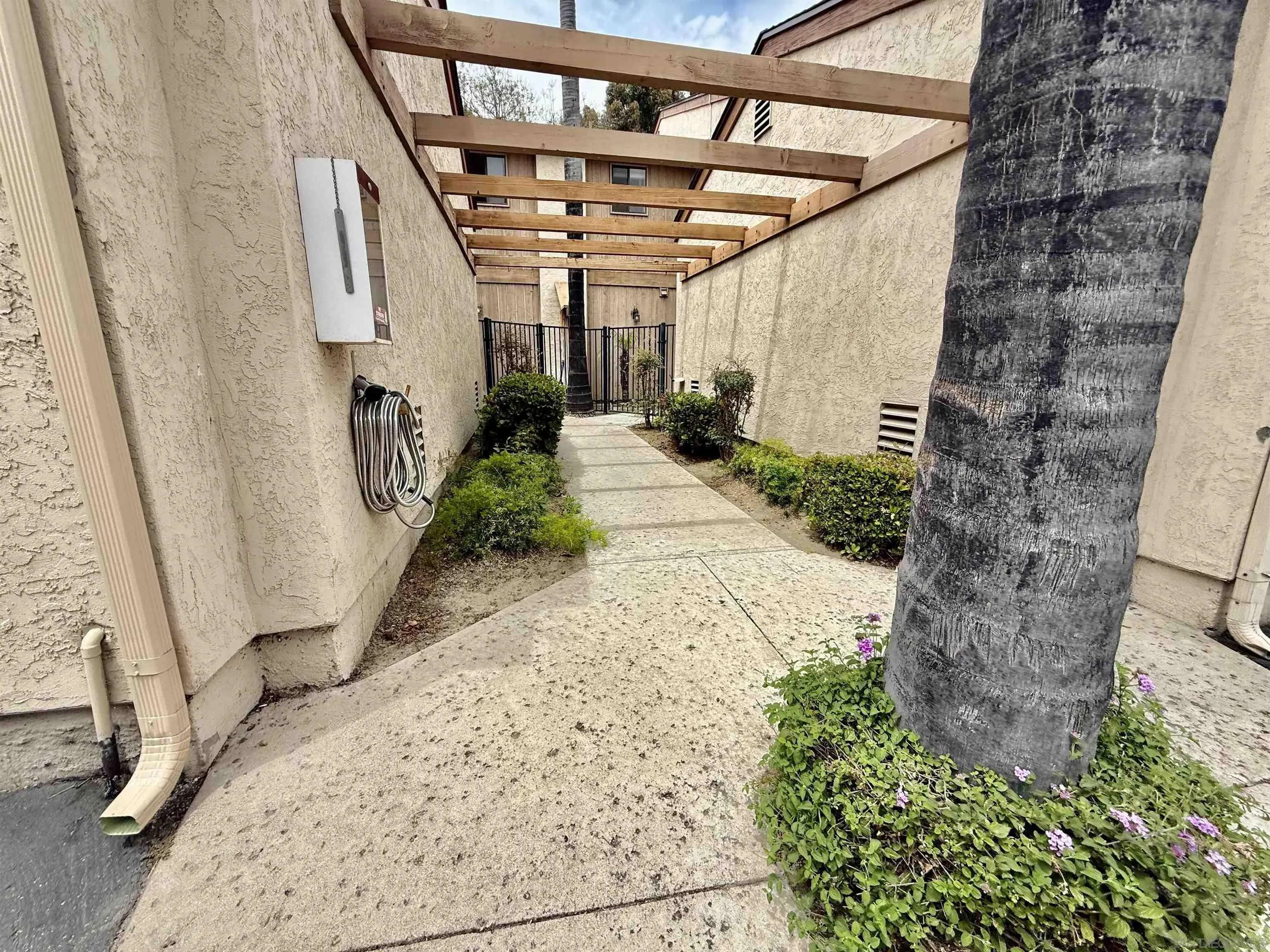 San Diego, CA 91902,2951 Plaza Miguel
