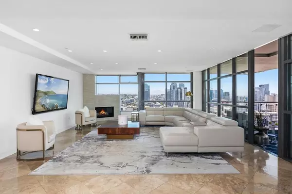 San Diego, CA 92101,645 Front St #2004