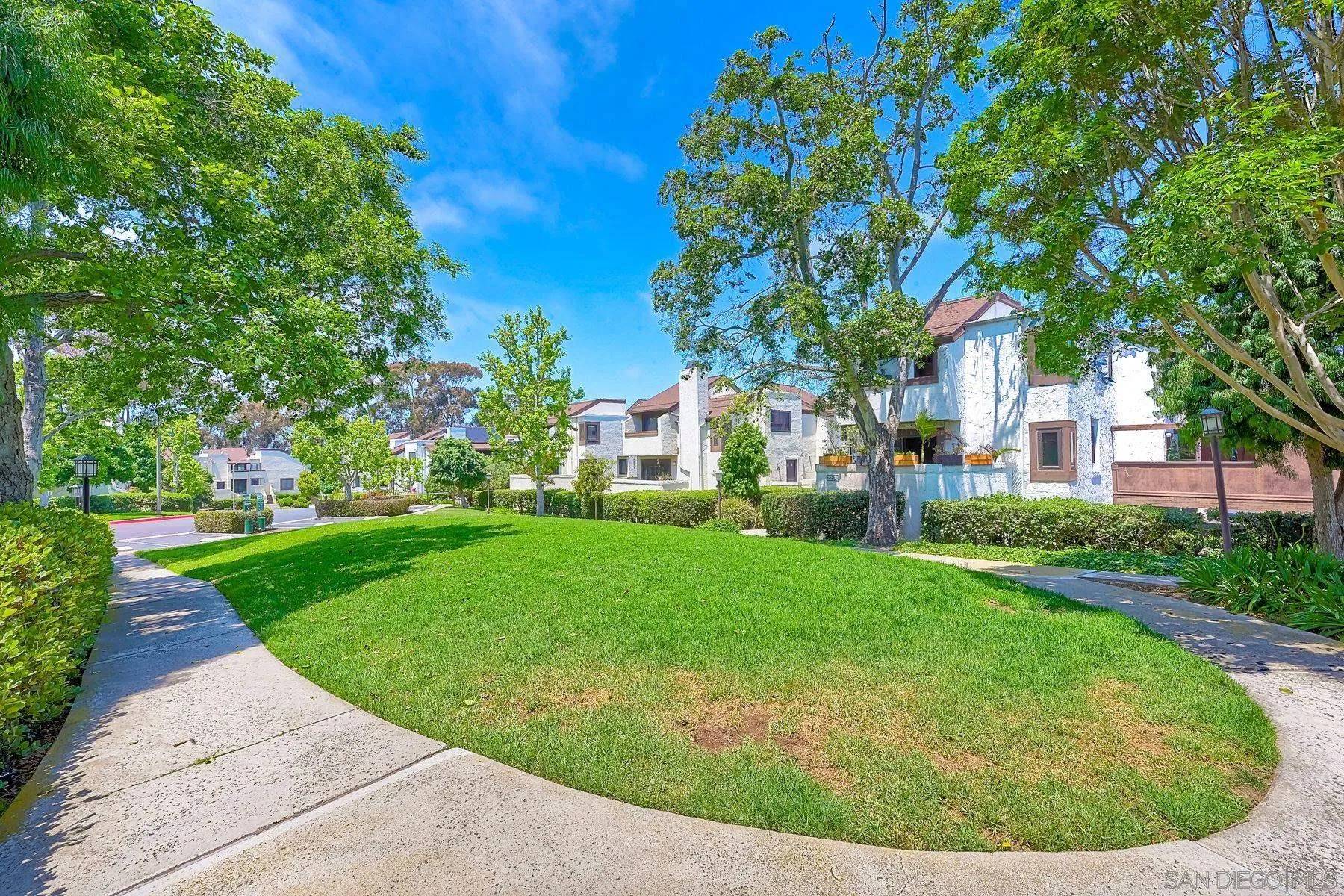 2234 Caminito Pajarito #121,  San Diego,  CA 92107