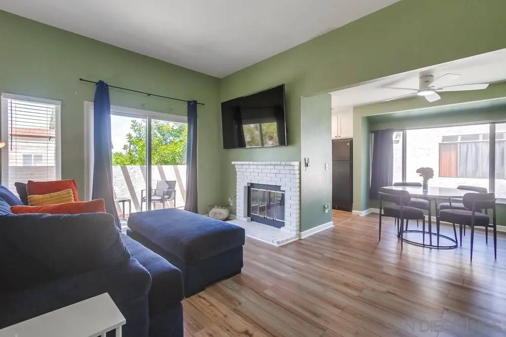 1520 Granite Hills Dr #Unit F, El Cajon, CA 92019