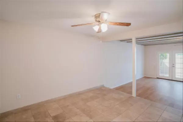 Riverside, CA 92507,1040 Central Ave. #4