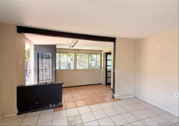 San Diego, CA 92102,411 33rd St