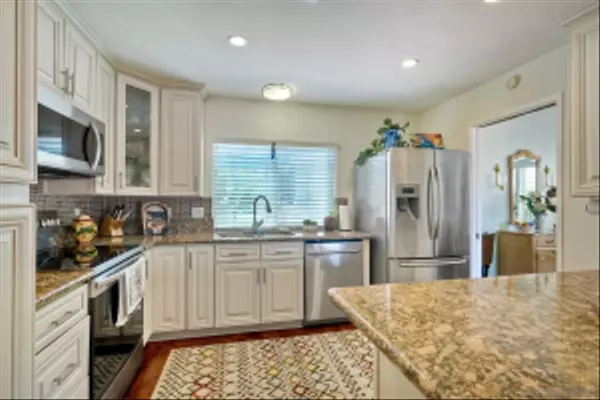 17476 Plaza Cerado #88, San Diego, CA 92128