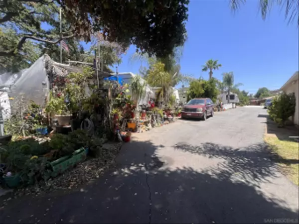 Lakeside, CA 92040,12706 Lindo Ln