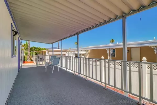 Santee, CA 92071,8301 Mission Gorge Rd #328
