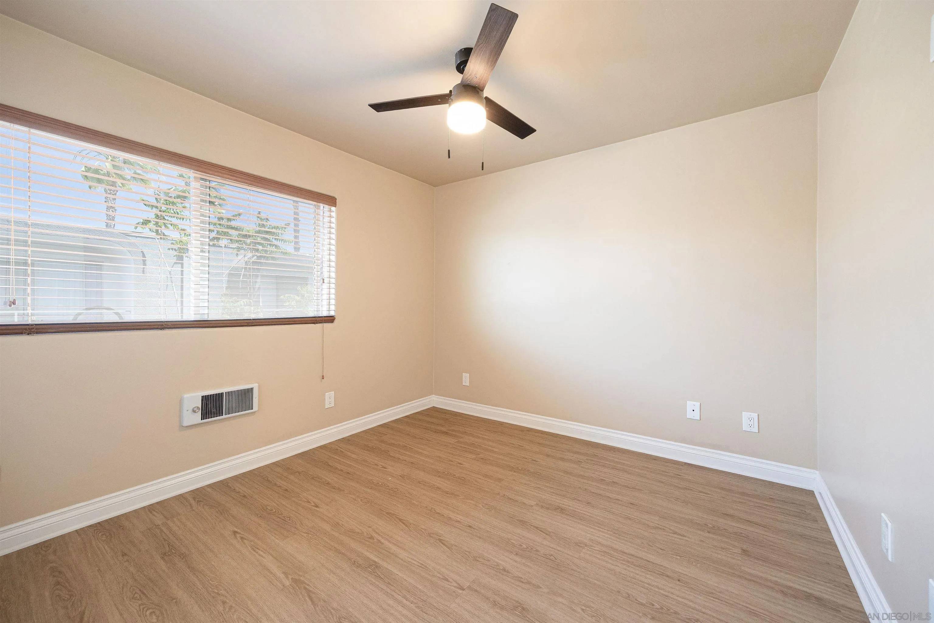 El Cajon, CA 92021,800 N Mollison Ave #40