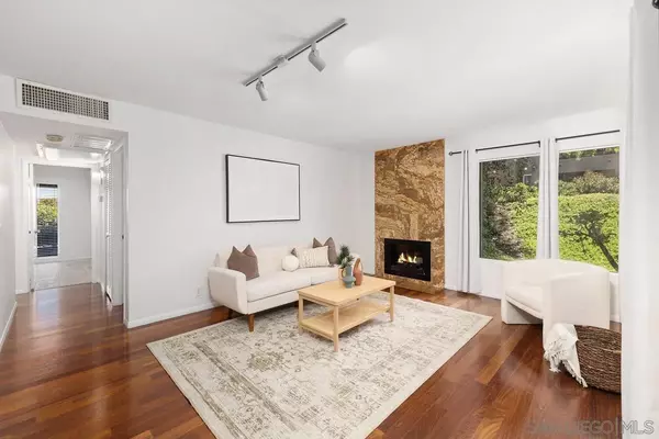 San Diego, CA 92108,10325 Caminito Cuervo #179