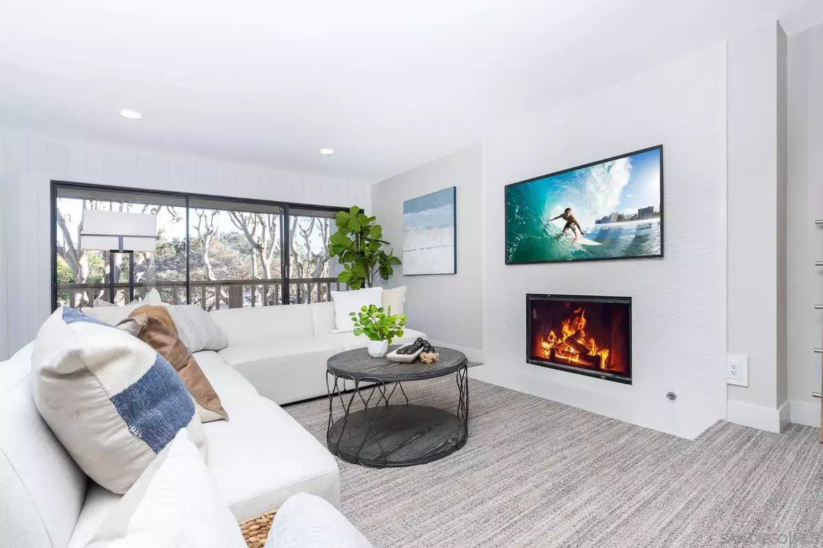 Solana Beach, CA 92075,579 S Sierra Ave #17