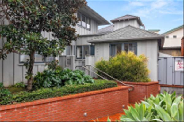 La Jolla, CA 92037,1264.5 Prospect Street