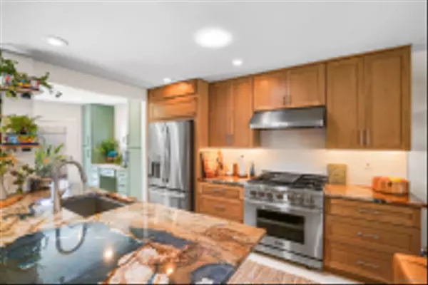 Poway, CA 92064,13025 Earlgate Court