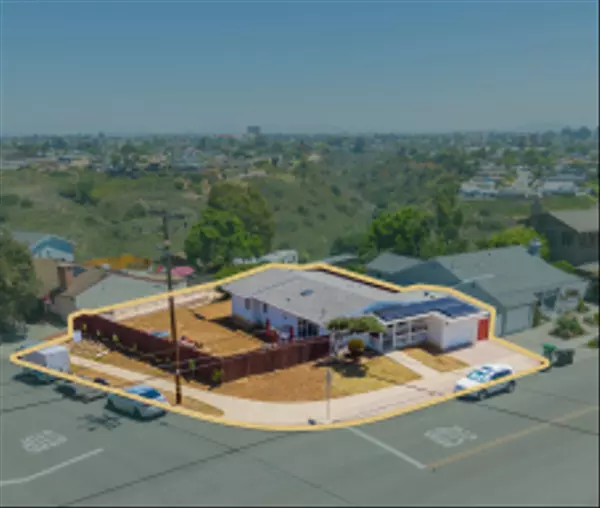 San Diego, CA 92117,3759 Cowley Way