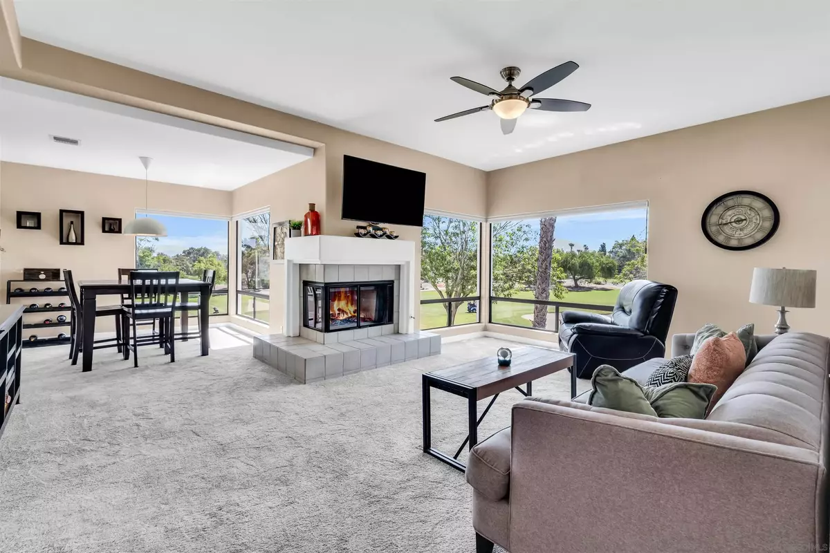 San Diego, CA 92128,12132 Royal Birkdale Row #302E