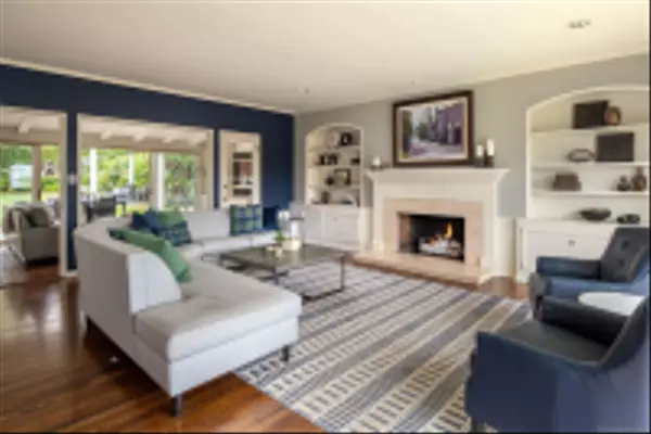 La Jolla, CA 92037,5839 Camino De La Costa