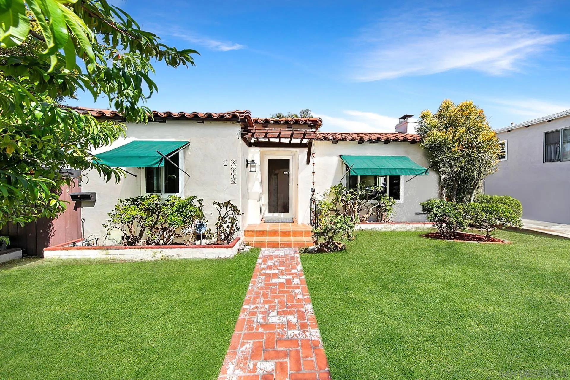 309-11 E Ave, Coronado, CA 92118