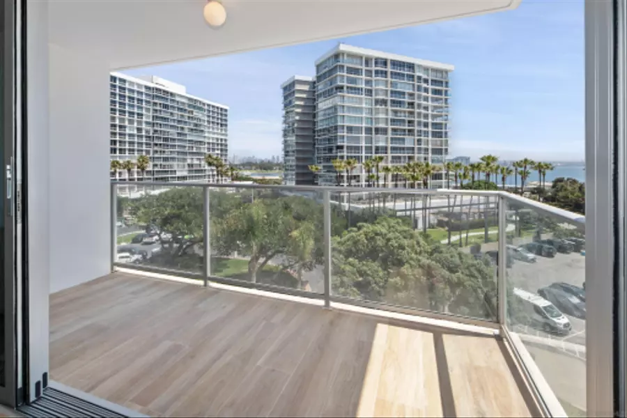 1830 Avenida Del Mundo #612, Coronado, CA 92118
