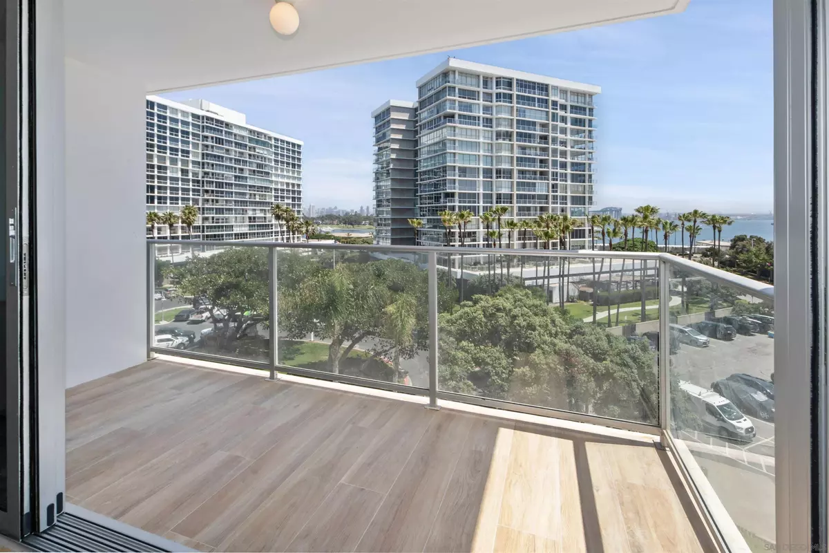 Coronado, CA 92118,1830 Avenida Del Mundo #612