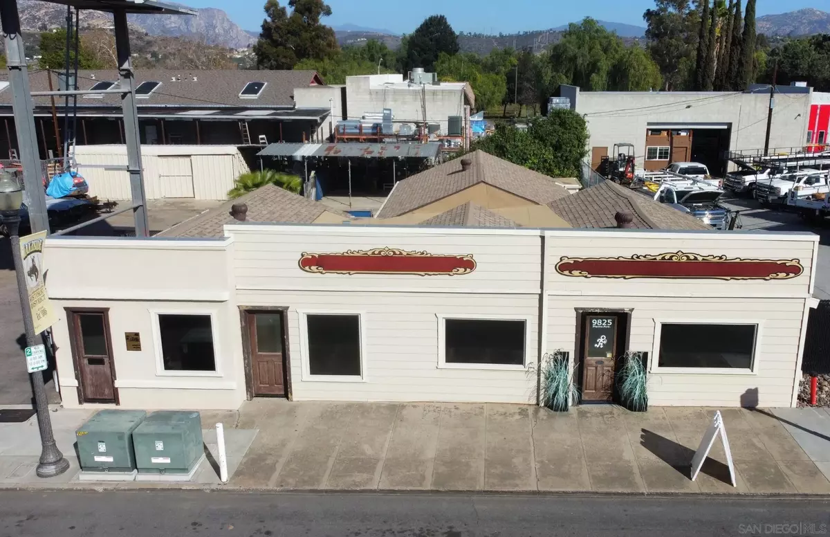 Lakeside, CA 92040,9825 Maine Avenue