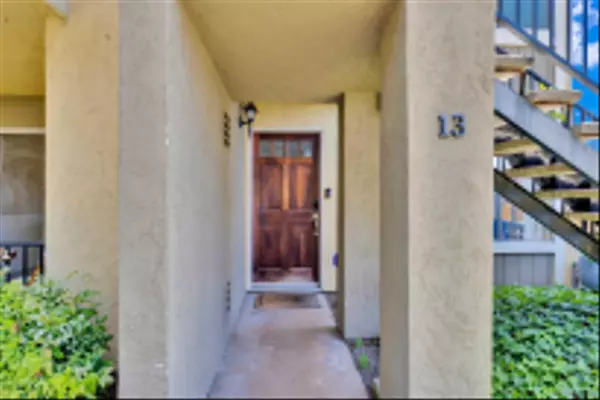 535 N Beech St #13, Escondido, CA 92025