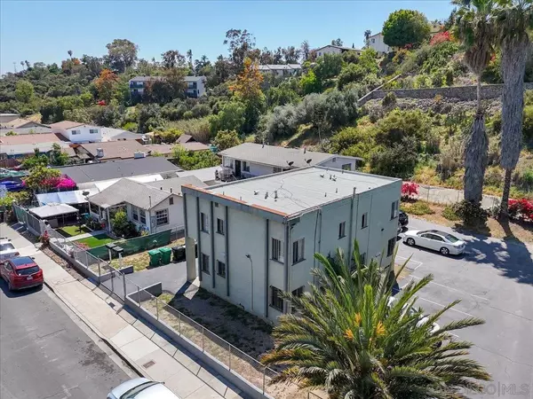 San Diego, CA 92105,5011-15 Auburn
