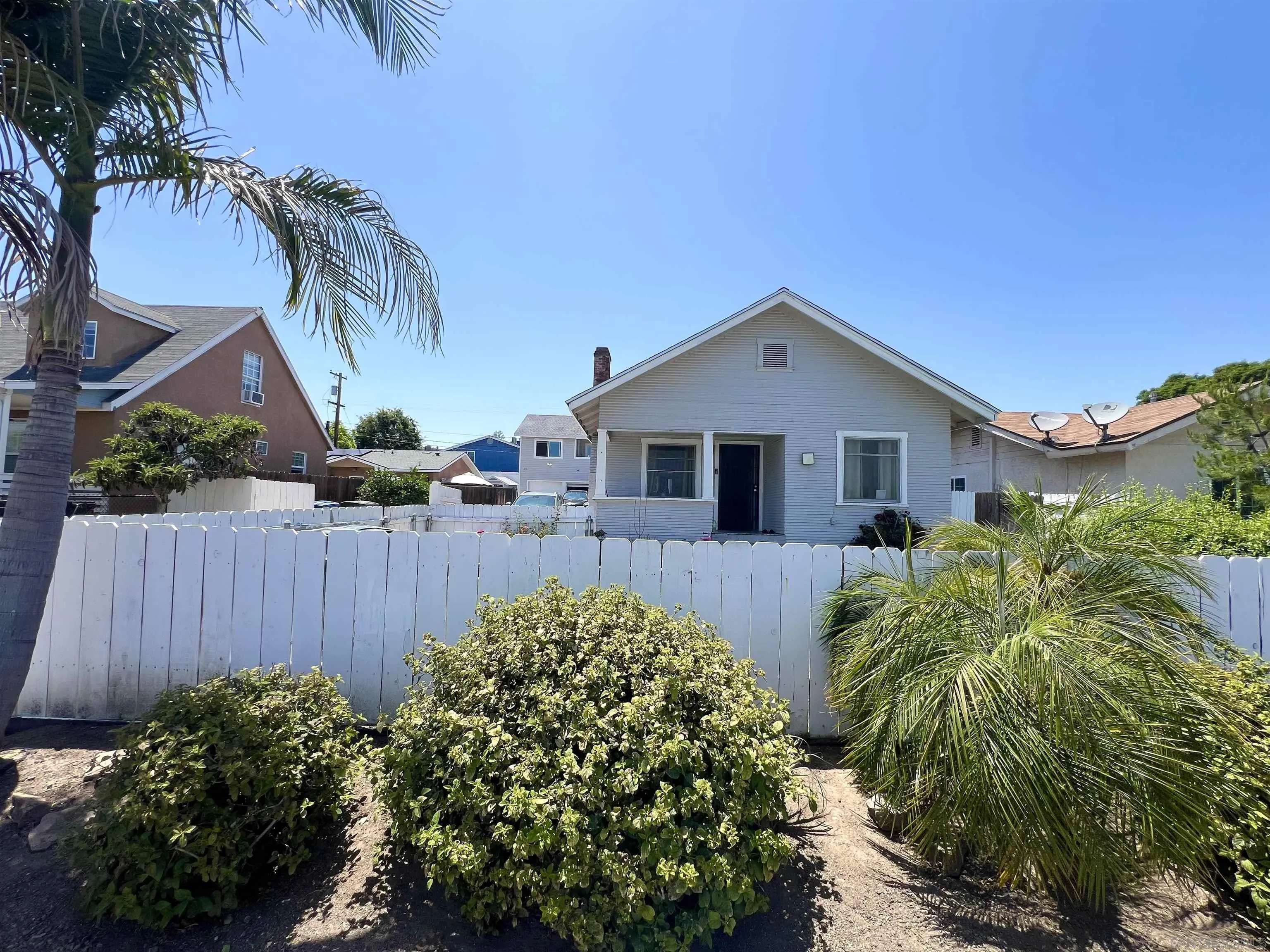 306-10 Richardson Ave, El Cajon, CA 92020