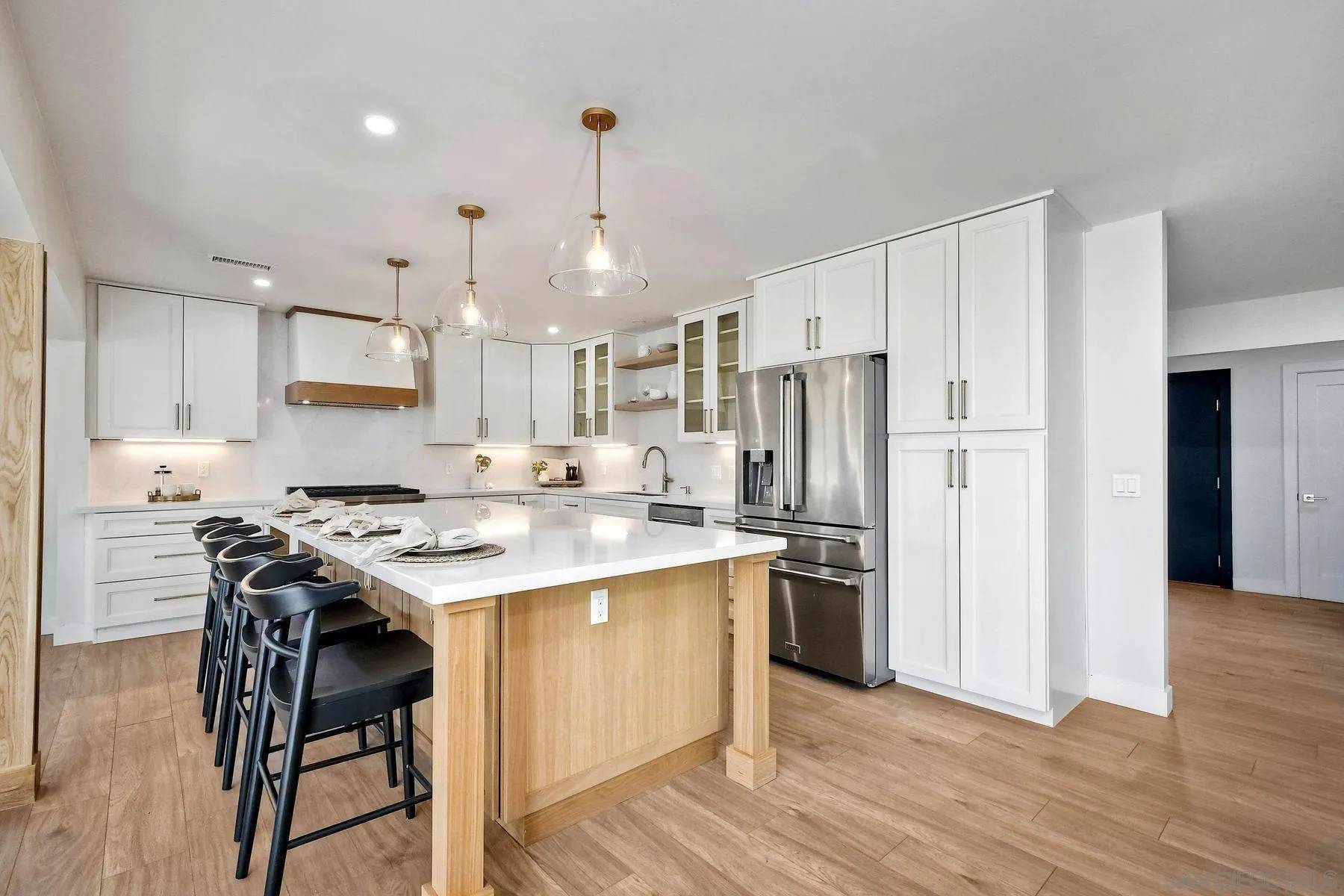 6630 Park Ridge Blvd, San Diego, CA 92120