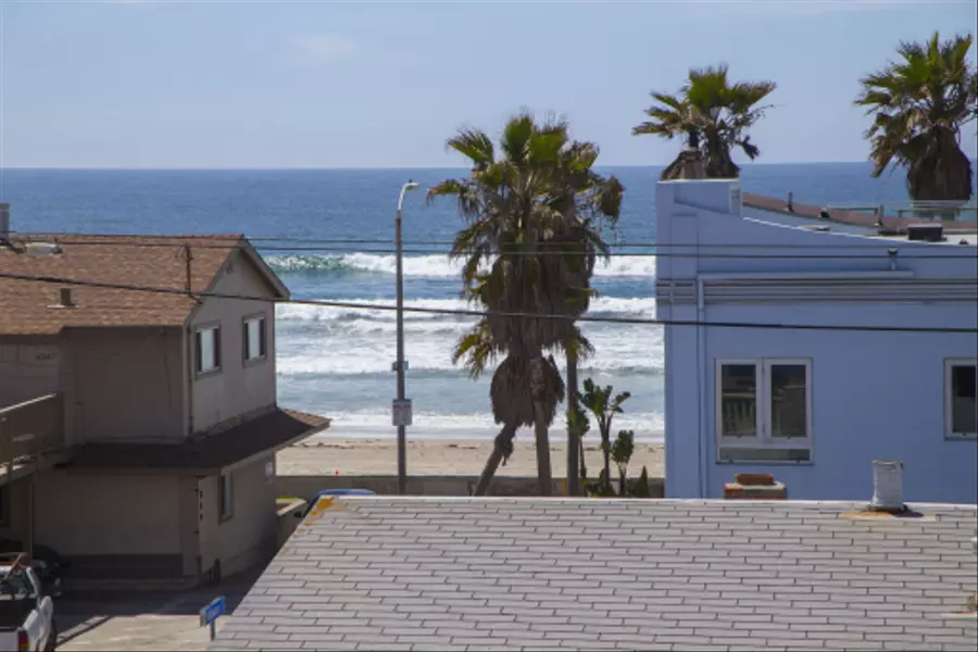 728 Jamaica Ct, San Diego, CA 92109