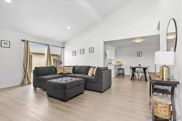 2305 Nueces Ln, Spring Valley, CA 91977