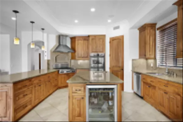 Murrieta, CA 92562,42425 Ivy Street
